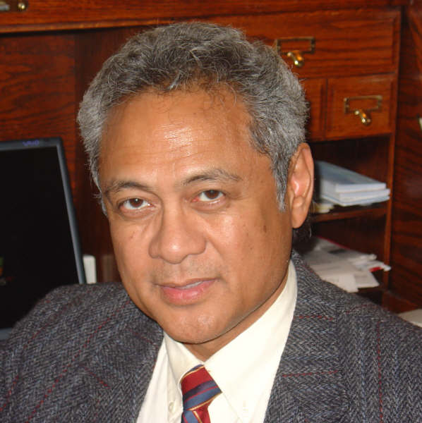 Dr. Romulo Valdez